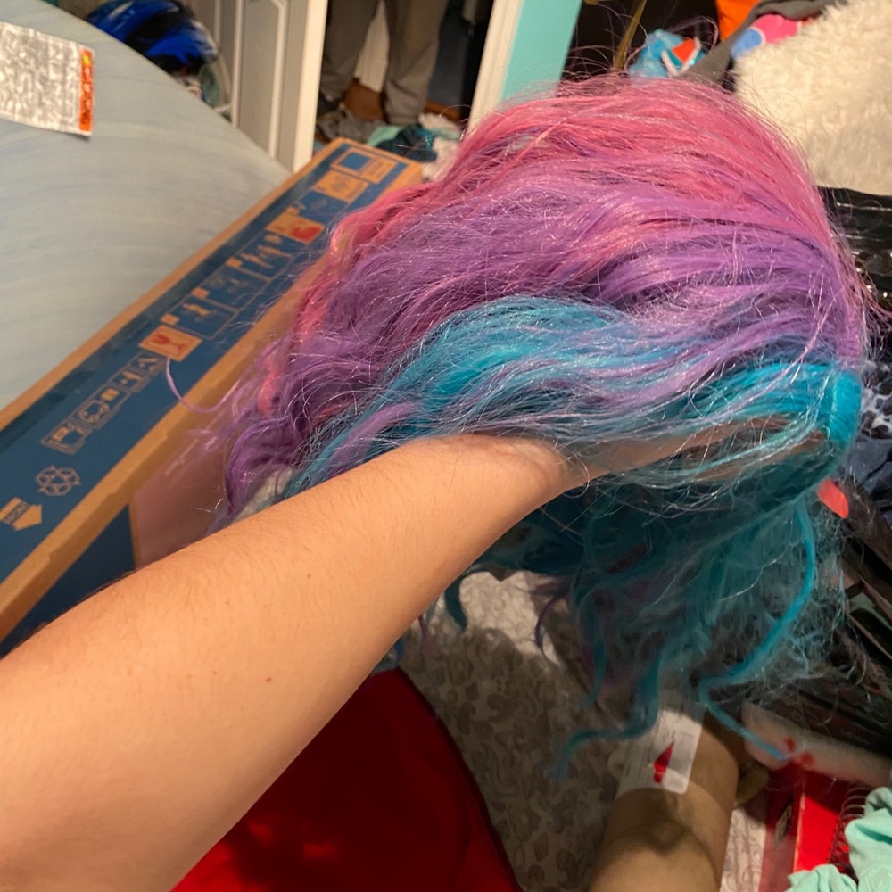 Wig - Picture 2 of 2